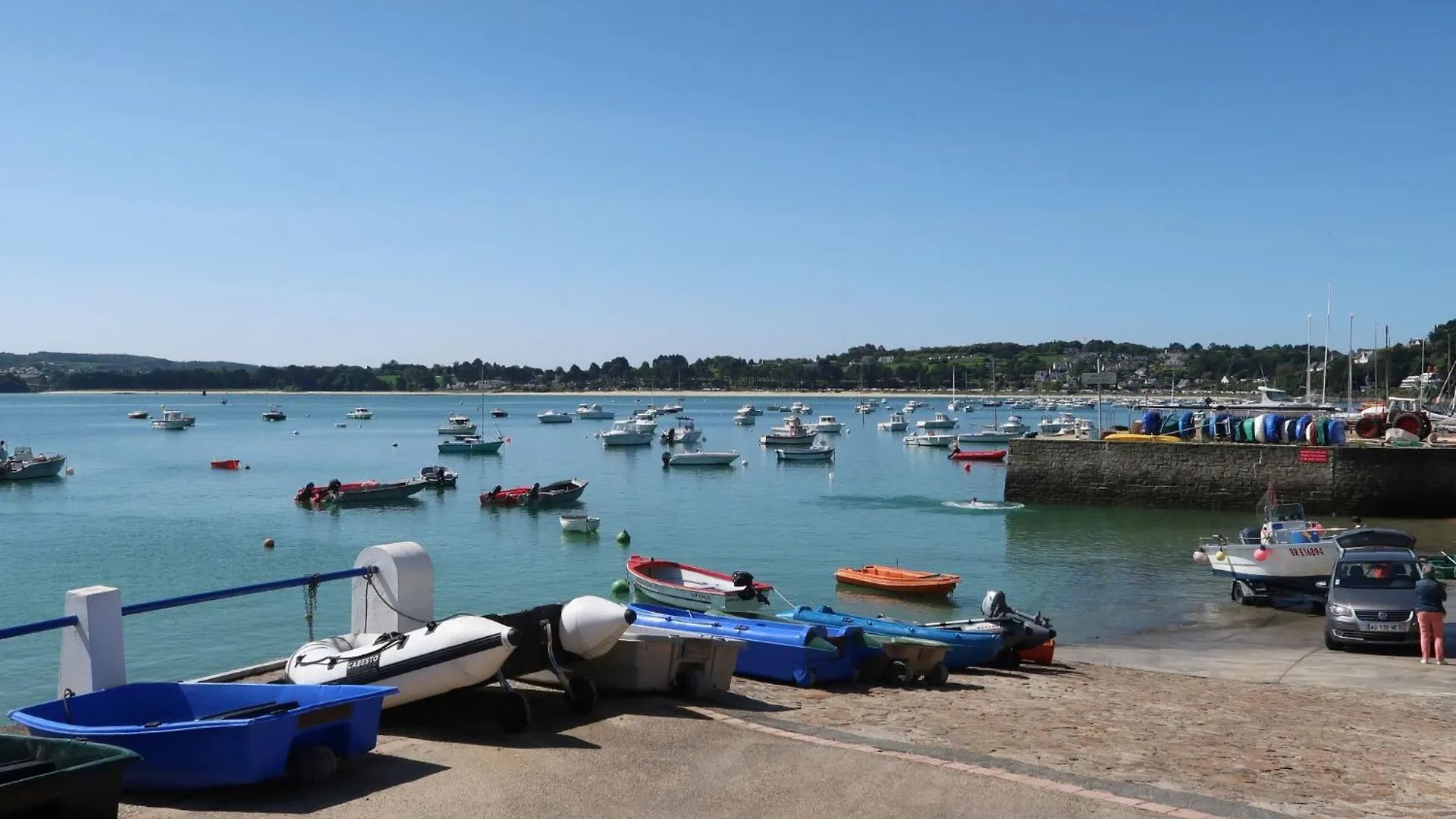 Holiday Home La Bellevue De Pen Ar Rhun By Interhome Locquirec Francia
